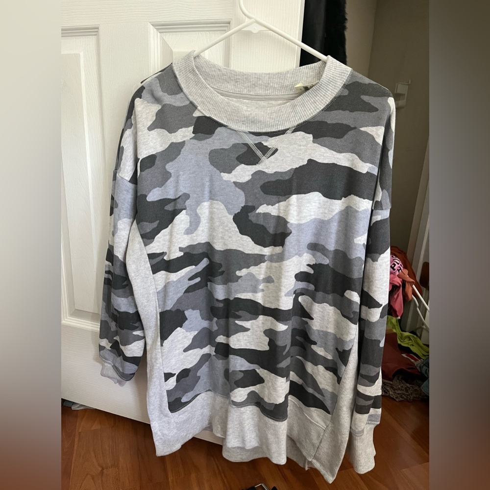 Aerie NET crewneck camo oversized fit